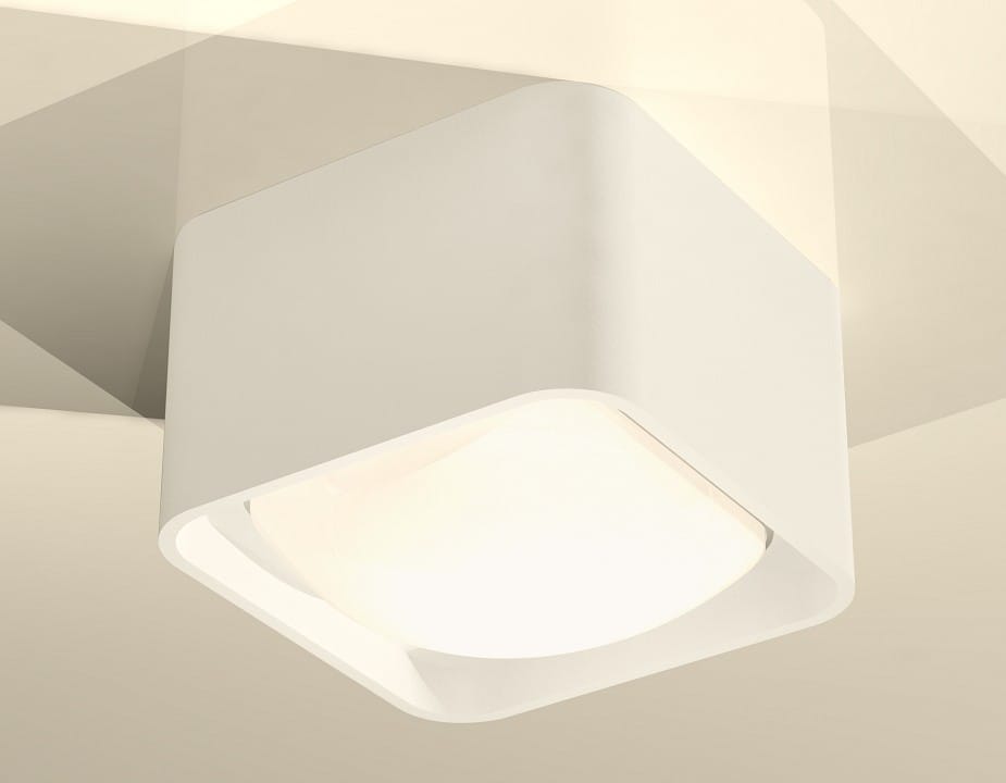 Накладной светильник Ambrella Light XS XS7832022