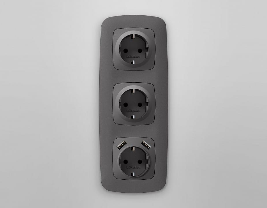 Накладка для розетки с заземлением и со шторками и 2хUSB type A Ambrella Volt OMEGA OP6590