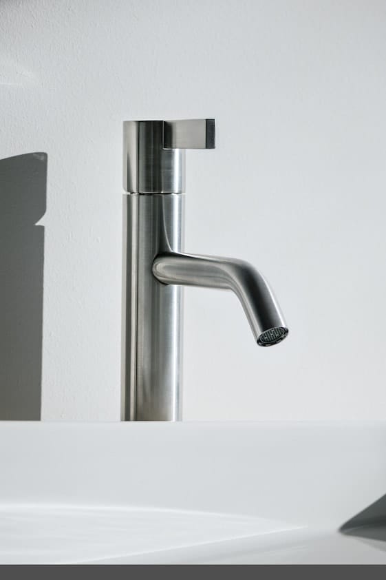 Смеситель для раковины Laufen Kartell 3.1133.1.004.100.1