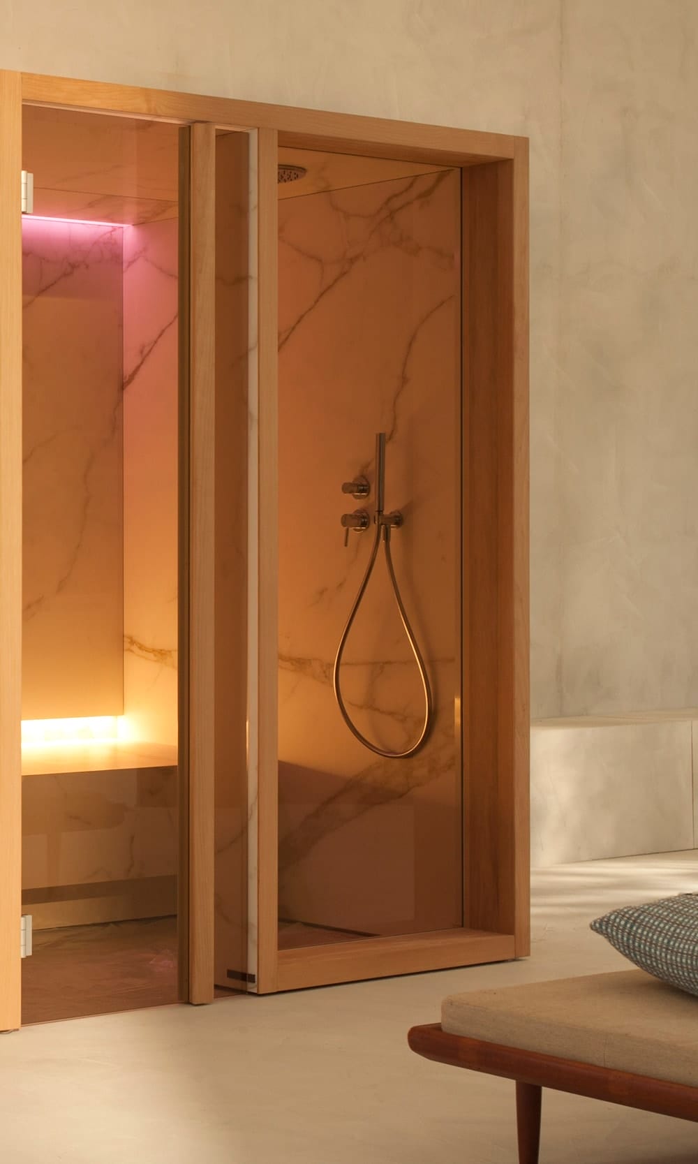 Хаммам Effe Yoku H Glass 174x170 YO 50 11 0004 термообработанная осина/золотой каллакатский мрамор