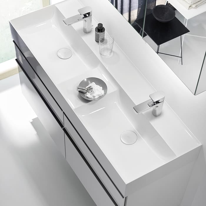 Тумба с двумя раковинами Burgbad Yumo 131 SFKO132 F3193 C0001*2 белая глянцевая