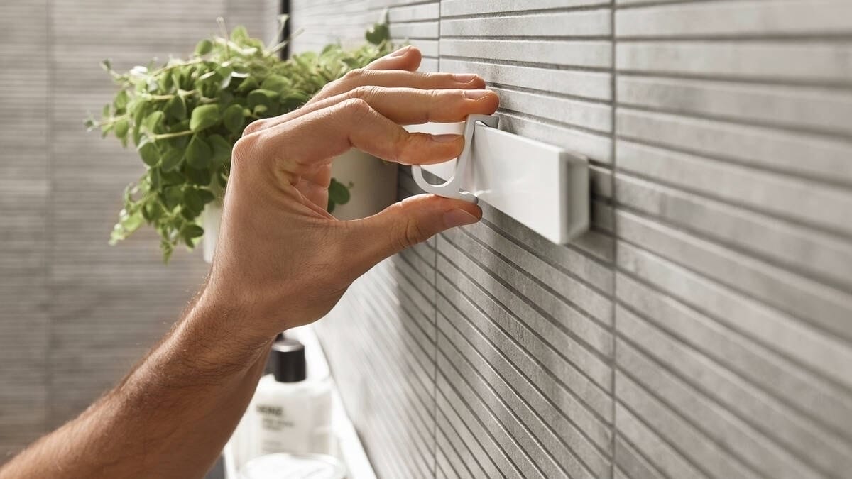 Крючки для ванной hansgrohe WallStoris 27929700 белые матовые