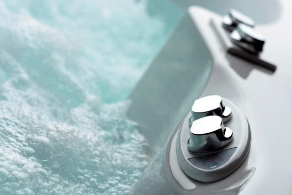 Акриловая ванна Jacuzzi Uma 130х130 9H50-014+9423-6700 белый