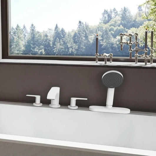 Смеситель для ванны hansgrohe Vivenis 75444700 матовый белый
