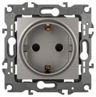 Розетка с заземлением и со шторкой, без рамки Эра Эра 12 12-2102-16