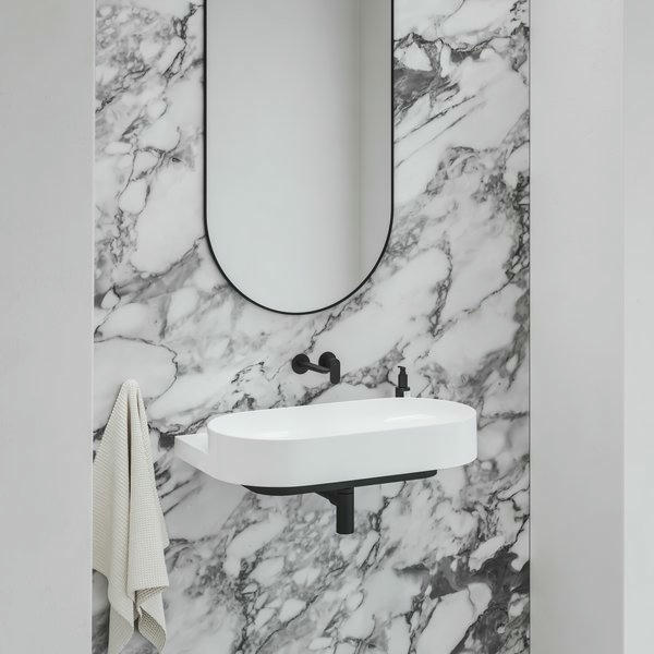 Смеситель для раковины Ravak Eleganta X070292 черный матовый