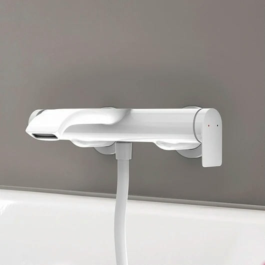 Смеситель для ванны hansgrohe Vivenis 75420700 матовый белый