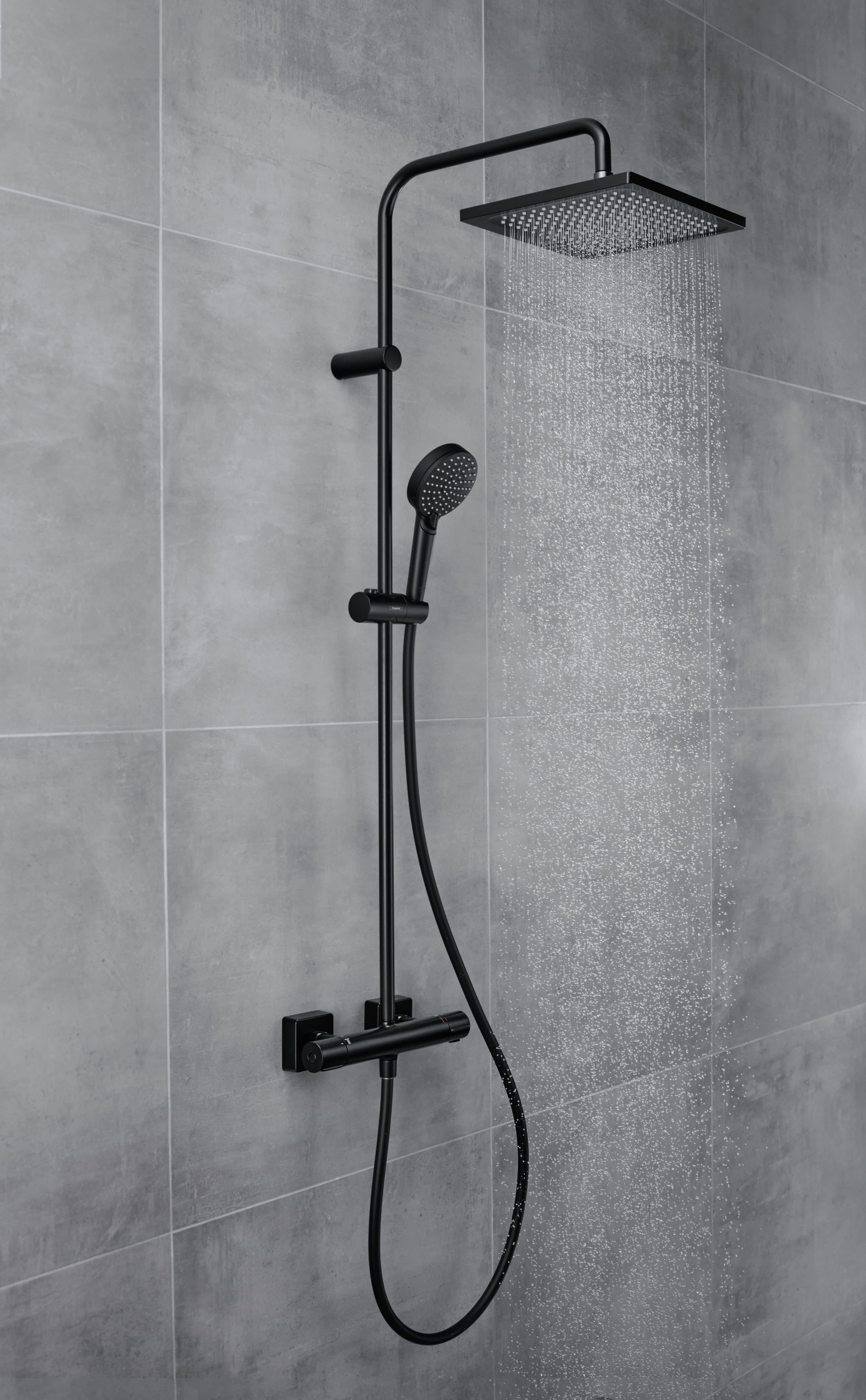 Душевая стойка hansgrohe Vernis Blend Showerpipe 240 1jet 26427670 черный матовый