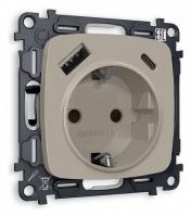 Розетка с заземлением и 2хUSB type A и C без рамки Ambrella Volt Quant MO370010