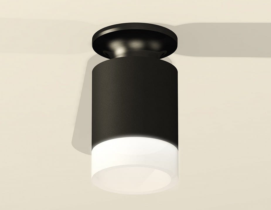 Накладной светильник Ambrella Light XS XS6302111