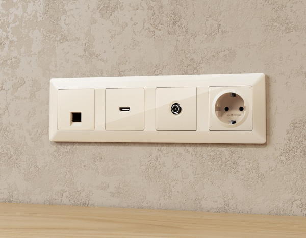 Розетка Ethernet RJ-45 и со шторками, без рамки Ambrella Volt ALFA MA312005