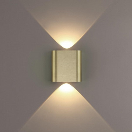 Накладной светильник Odeon Light MAGNUM 7107/2WL