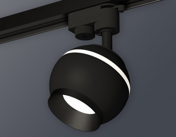 Светильник на штанге Ambrella Light XT XT1102002