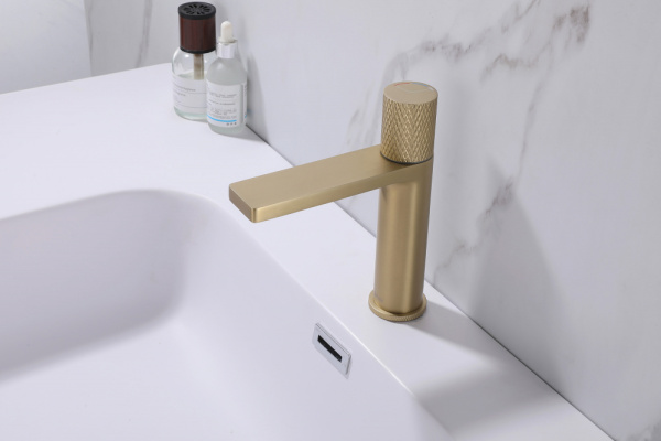 Смеситель для раковины Abber Rund AF8710G золото матовое