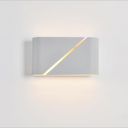 Накладной светильник Lumion MODERNI 8391/2W