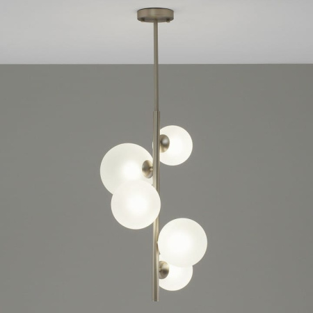 Люстра на штанге Moderli Renny V11466-5P