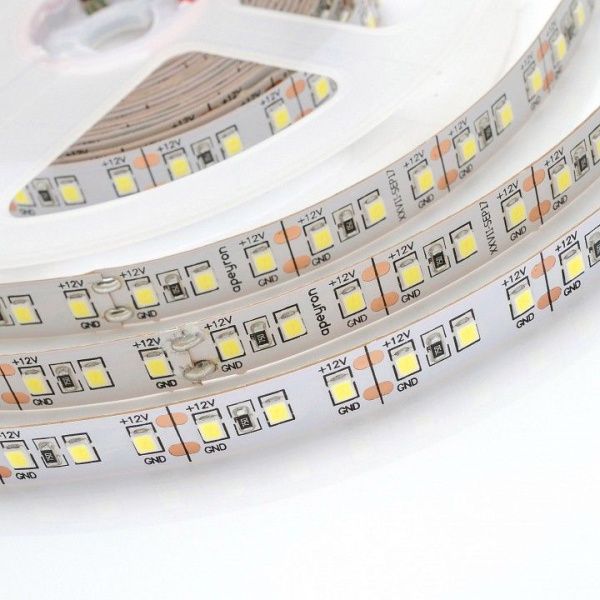 Лента светодиодная Apeyron Electrics  212BL