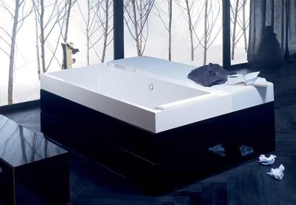 Ванна из литьевого мрамора Burgbad Crono 180x130 SEHA180 C0001 F0782 A0094 с лежанкой белый/черный