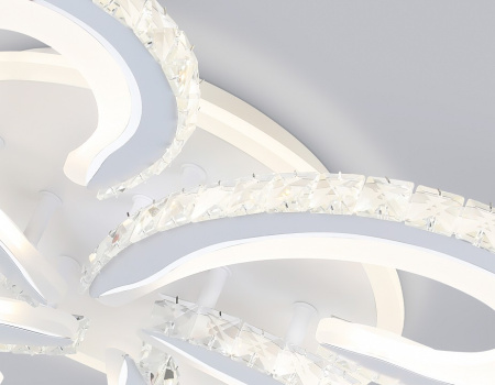 Потолочная люстра Ambrella Light FA FA1703