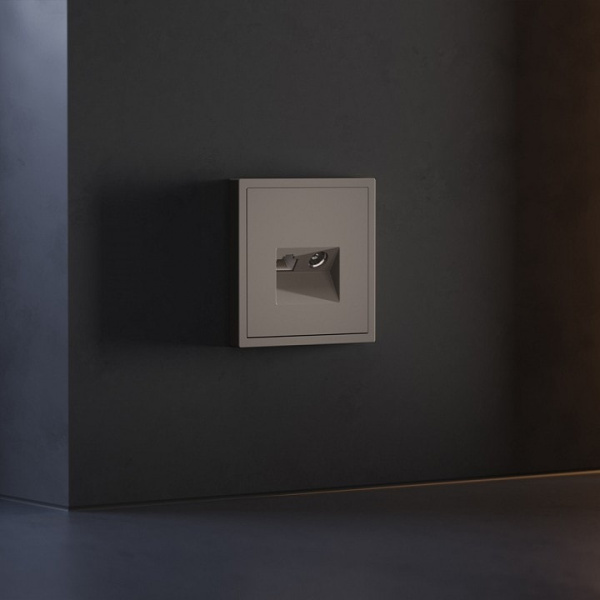 Накладка для ТВ-розетки и RJ-11 или RJ-45 Voltum S70 VLS002714