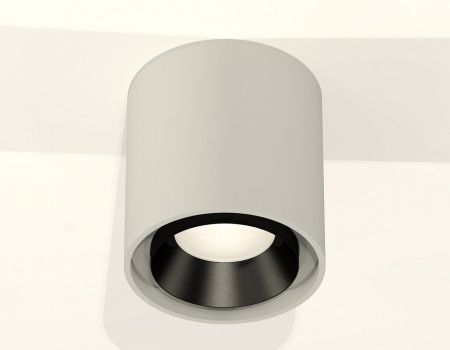 Накладной светильник Ambrella Light XS XS7724002