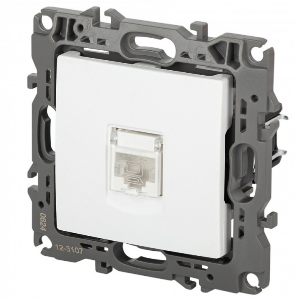 Розетка Ethernet RJ-45 без рамки Эра Эра 12 12-3107-01М