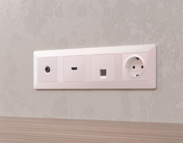 Накладка для ТВ-розетки Ambrella Volt Quant AP2130