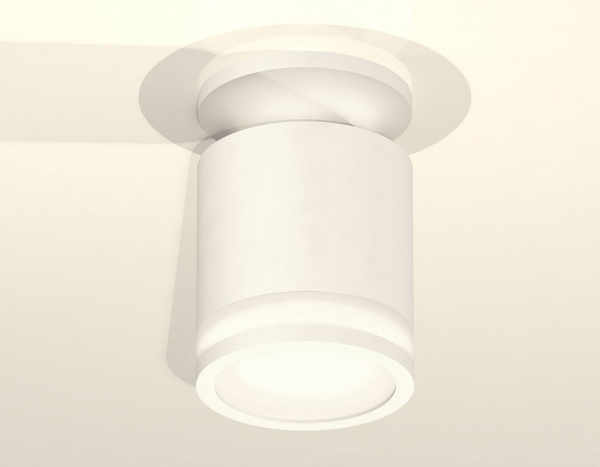 Накладной светильник Ambrella Light XS XS7401064