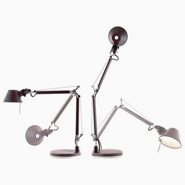 Настольная лампа офисная Artemide A011830