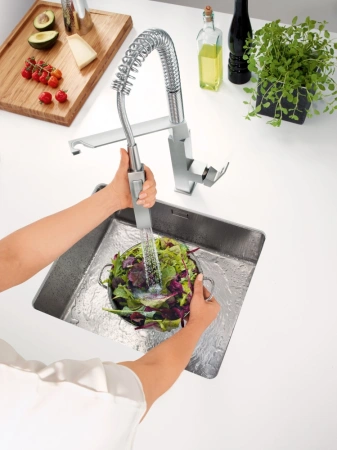 Смеситель для кухонной мойки Grohe Eurocube 31395DC0 суперсталь