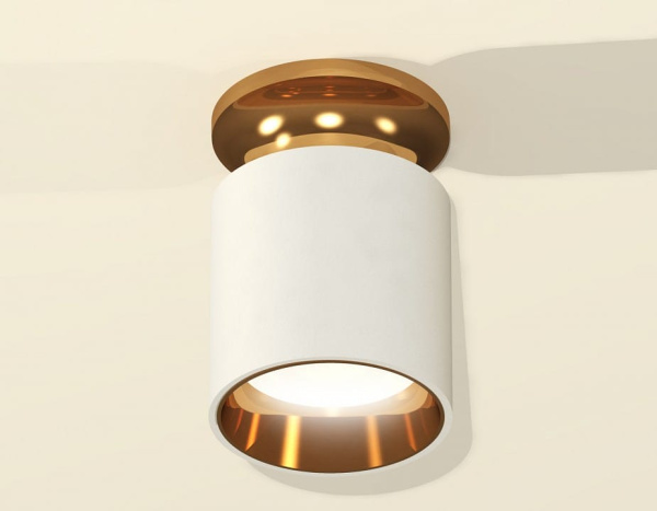 Накладной светильник Ambrella Light XS XS6301181