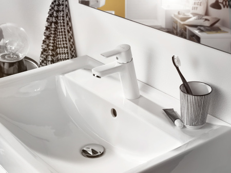 Смеситель для раковины Kludi PURE&EASY 372929165 белый/хром