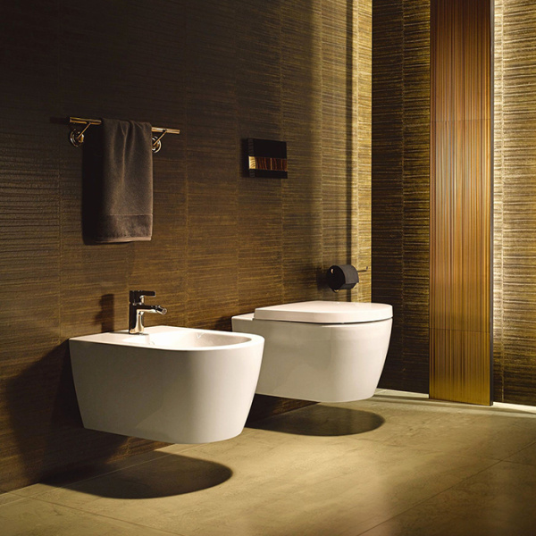 Подвесной унитаз Duravit Me by Starck 45290900A11 с крышкой-сиденьем