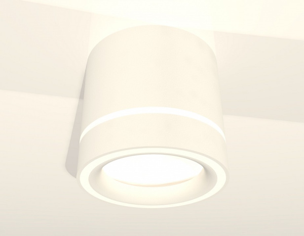 Накладной светильник Ambrella Light XS XS8110004