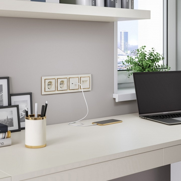 Розетка с заземлением без рамки Werkel слоновая кость W1171003