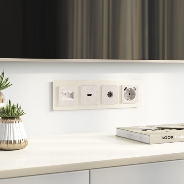 Накладка для розетки HDMI Werkel  W1196013