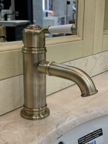 Смеситель для раковины Timo Arisa 5361/02F