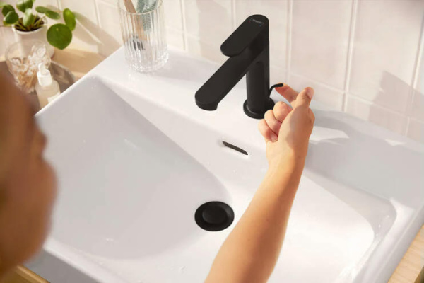 Смеситель для раковины hansgrohe Rebris 72517670