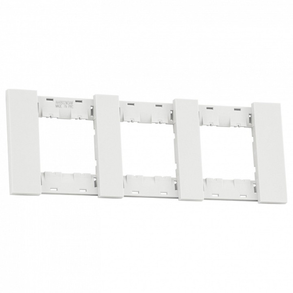 Рамка на 3 поста MEITON  AA4802M3AW