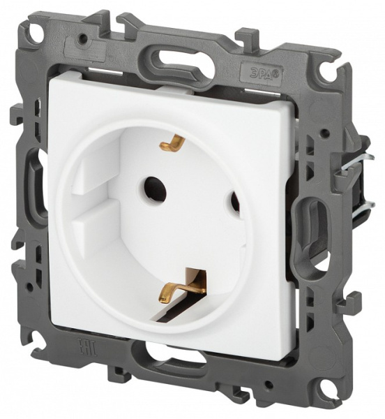 Розетка с заземлением и со шторкой, без рамки Эра Эра 12 12-2102-01М