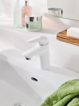 Смеситель для раковины Grohe Eurostyle 23707LS3 белая луна