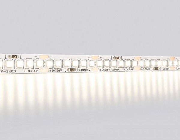 Лента светодиодная Ambrella Light GS GS3502