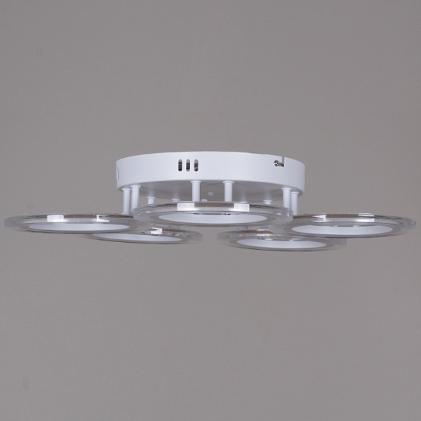Потолочная люстра Reluce 09812 09812-3.3-05A WH