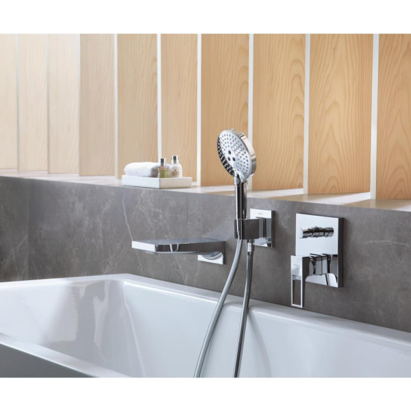 Смеситель для ванны hansgrohe Metropol 74546000 со встроенной защитной комбинацией