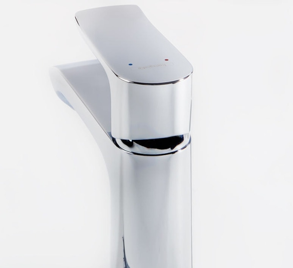 Смеситель для раковины hansgrohe Metris 31285000 с гигиеническим душем