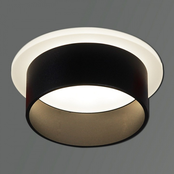 Накладной светильник Reluce 16075 16075-9.5-001QR SMD7W BK