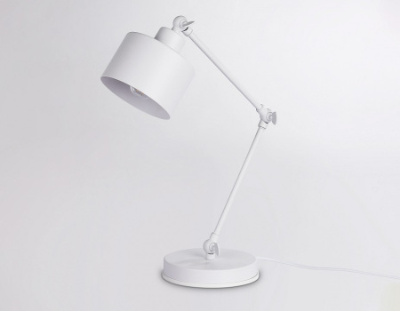 Настольная лампа офисная Ambrella Light TR TR8152