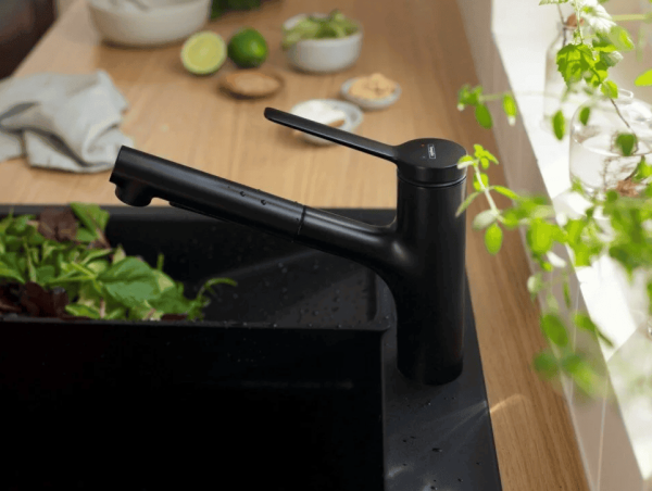 Смеситель для кухни hansgrohe Zesis M33 74803670 черный матовый