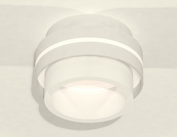 Накладной светильник Ambrella Light XS XS8412002