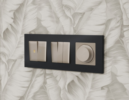 Рамка на 4 поста Ambrella Volt Qubi AF250804